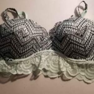 PINK Victoria's Secret bralette size large